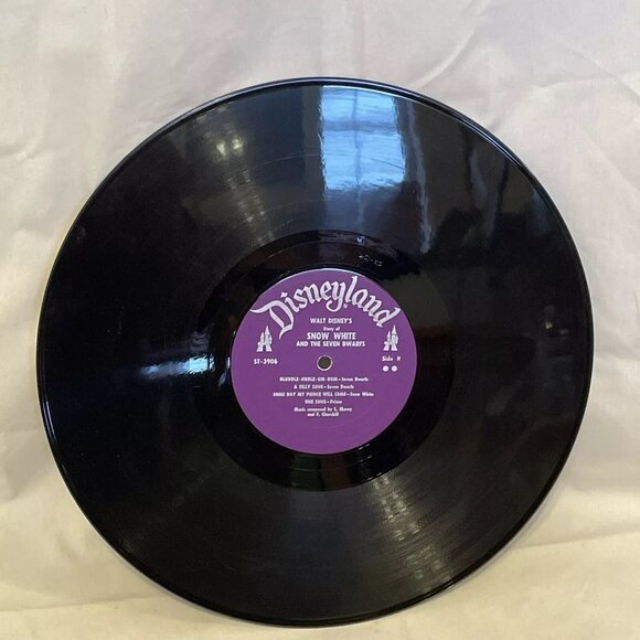Walt Disney's Story And Songs From Snow White And The Seven Dwarfs (Vinyl, 1969) - Picture 9 of 12